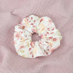 roza scrunchie, gumica za kosu, elastika za kosu, kosa