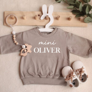 Personalizirani dječji pulover- roza, personalizirani pokloni, pokloni za bebe, poklon za babine, poklon za babinje, poklon za rođenje djeteta, najljepši poklon za bebe, najljepši poklon za rođenje djeteta