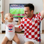 navijački bodiji za bebe, navijačke majice za bebe, hrvatski navijački bodi, personalizirani navijački bodi, Hrvatska navijački bodi za svjetsko prvenstvo, hrvatska reprezentacija, hrvatski navijači ,nogomet, hrvatski kockasti bodi, navijački bodi, Vatreni, nogometni bodi za bebe, bodi za male navijače, hrvatska nogometna reprezentacija, poklon za bebe Hrvatska bodi sa imenom, kockaste majice za bebe, kockasti bodi za bebe, volim hrvatsku