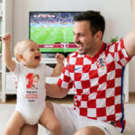 navijački bodiji za bebe, navijačke majice za bebe, hrvatski navijački bodi, personalizirani navijački bodi, Hrvatska navijački bodi za svjetsko prvenstvo, hrvatska reprezentacija, hrvatski navijači ,nogomet, hrvatski kockasti bodi, navijački bodi, Vatreni, nogometni bodi za bebe, bodi za male navijače, hrvatska nogometna reprezentacija, poklon za bebe Hrvatska bodi sa imenom, kockaste majice za bebe, kockasti bodi za bebe, volim hrvatsku